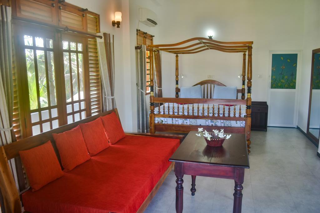 Ravi Villa Hikkaduwa Esterno foto